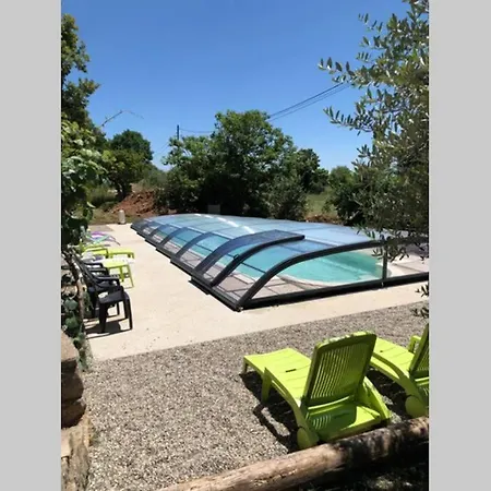 Maison De Charme Avec Piscine Couverte Et 9000m2