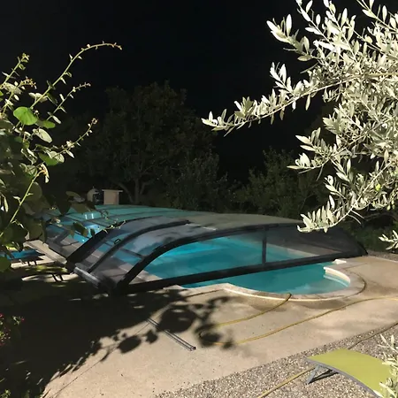 Hotel Maison De Charme Avec Piscine Couverte Et 9000m2